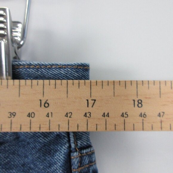 Levi's Premium Women 32 Wedgie Straight Jeans Distressed Raw Hem Button Fly 646 - Picture 11 of 14